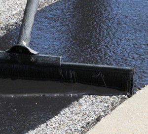 applying sealcoat